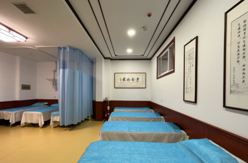 太原登貴堂醫療管理萬柏林迎澤西大街中醫門診部 依托總公司授權，規范開展經營活動